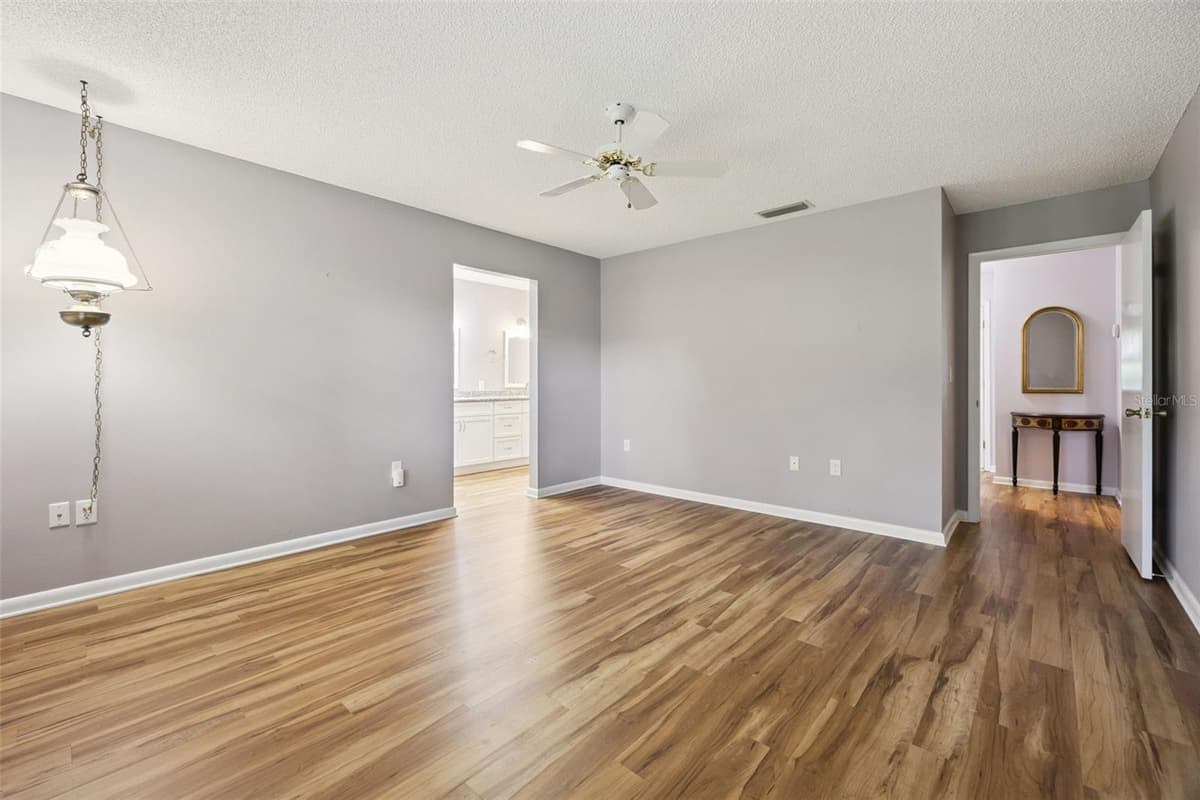 5606 ROSEWALL CIRCLE — photo 19 of 65