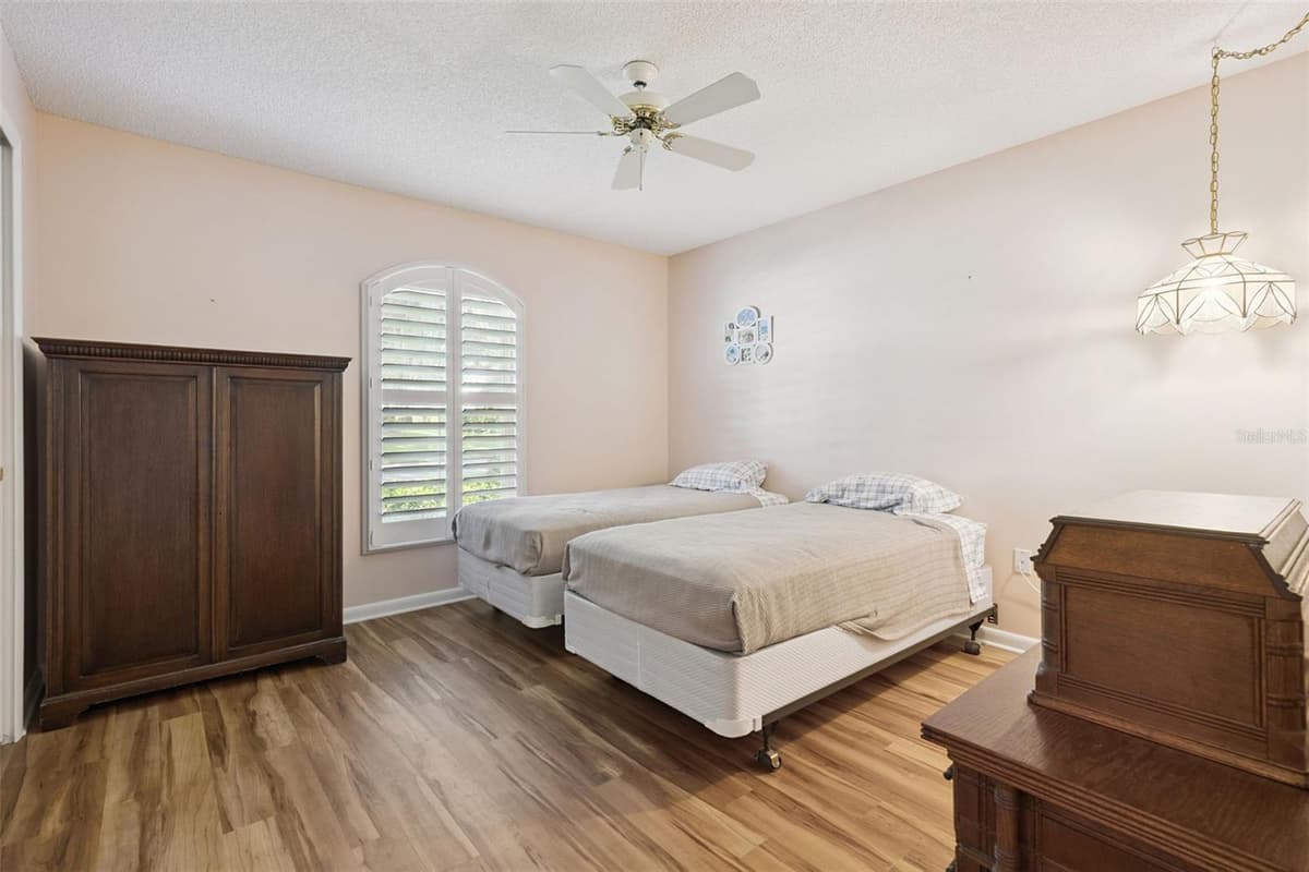 5606 ROSEWALL CIRCLE — photo 25 of 65
