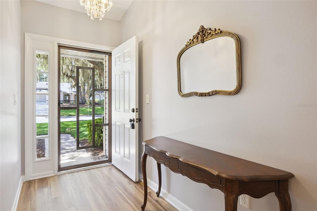 5606 ROSEWALL CIRCLE — photo 6 of 65