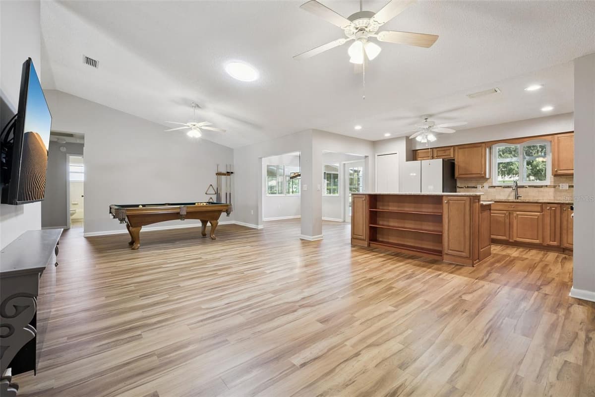 5606 ROSEWALL CIRCLE — photo 11 of 65