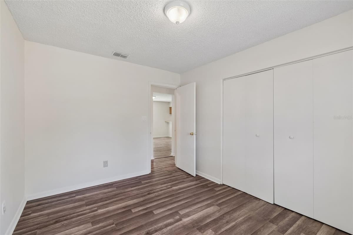 6711 INTERBAY BOULEVARD — photo 15 of 29