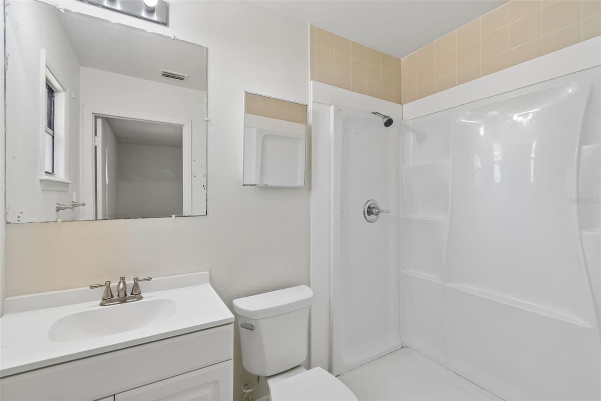 6711 INTERBAY BOULEVARD — photo 13 of 29