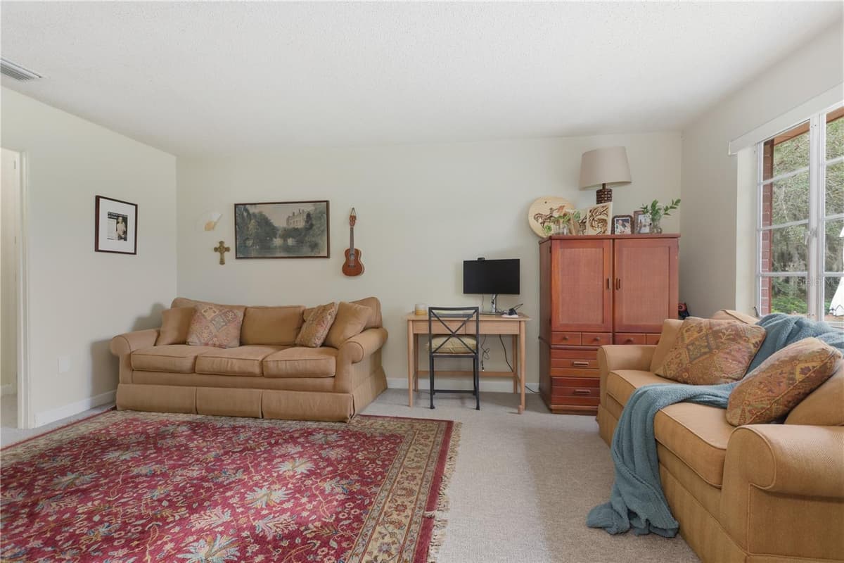 642 HARWOOD STREET — photo 16 of 98