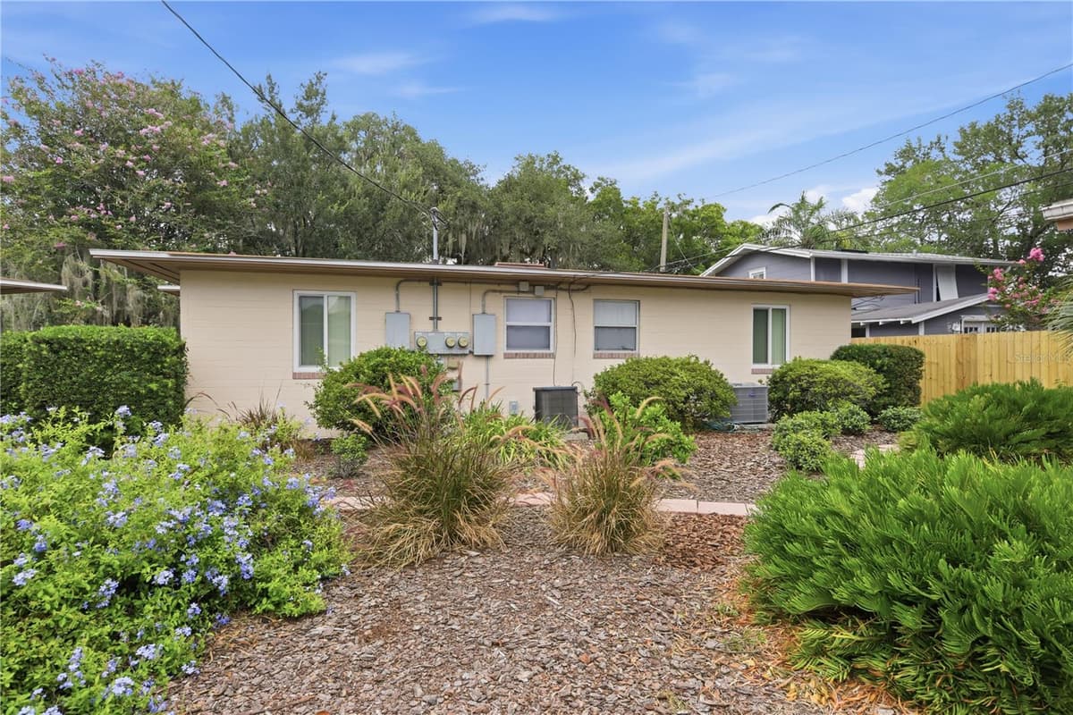 642 HARWOOD STREET — photo 47 of 98