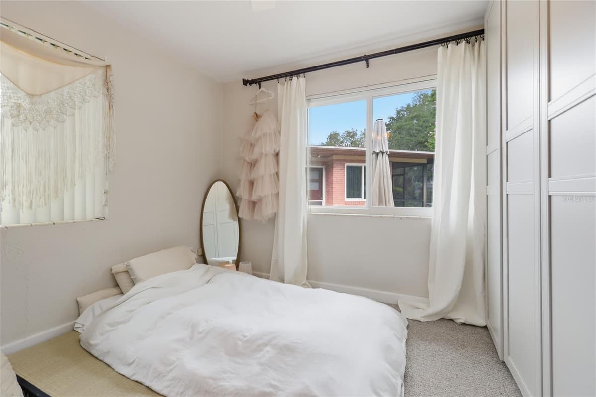 642 HARWOOD STREET — photo 40 of 98