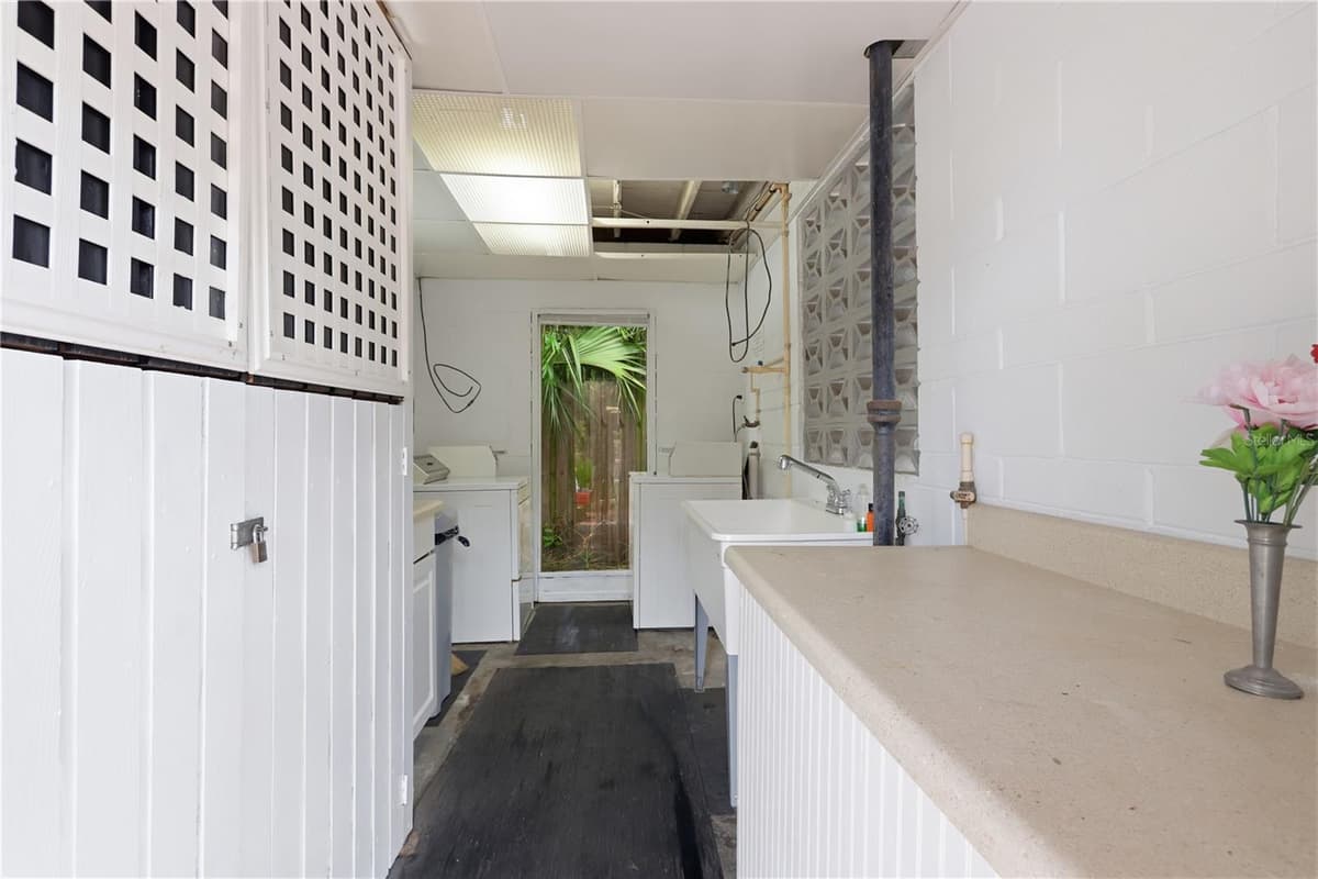 642 HARWOOD STREET — photo 95 of 98