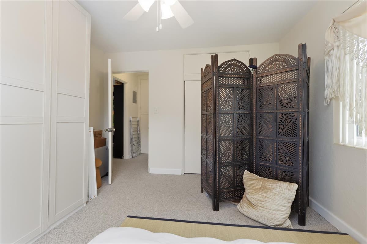 642 HARWOOD STREET — photo 41 of 98