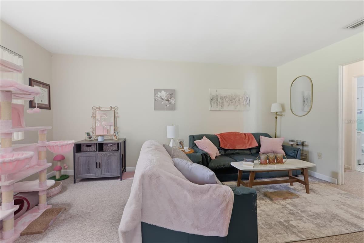642 HARWOOD STREET — photo 61 of 98