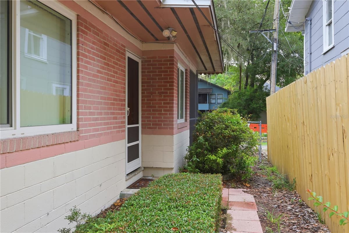 642 HARWOOD STREET — photo 64 of 98