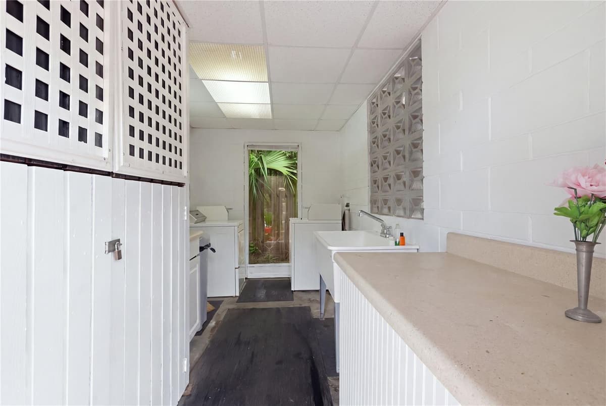 642 HARWOOD STREET — photo 97 of 98
