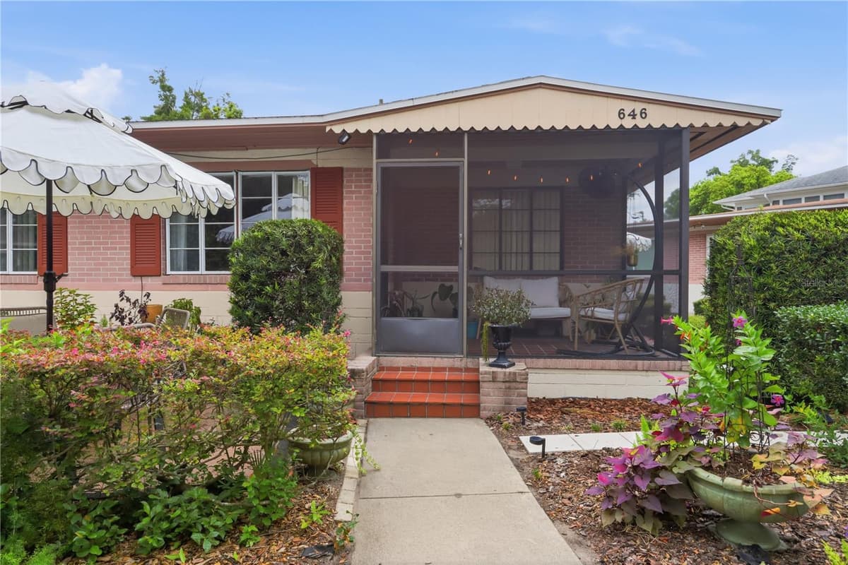 642 HARWOOD STREET — photo 34 of 98