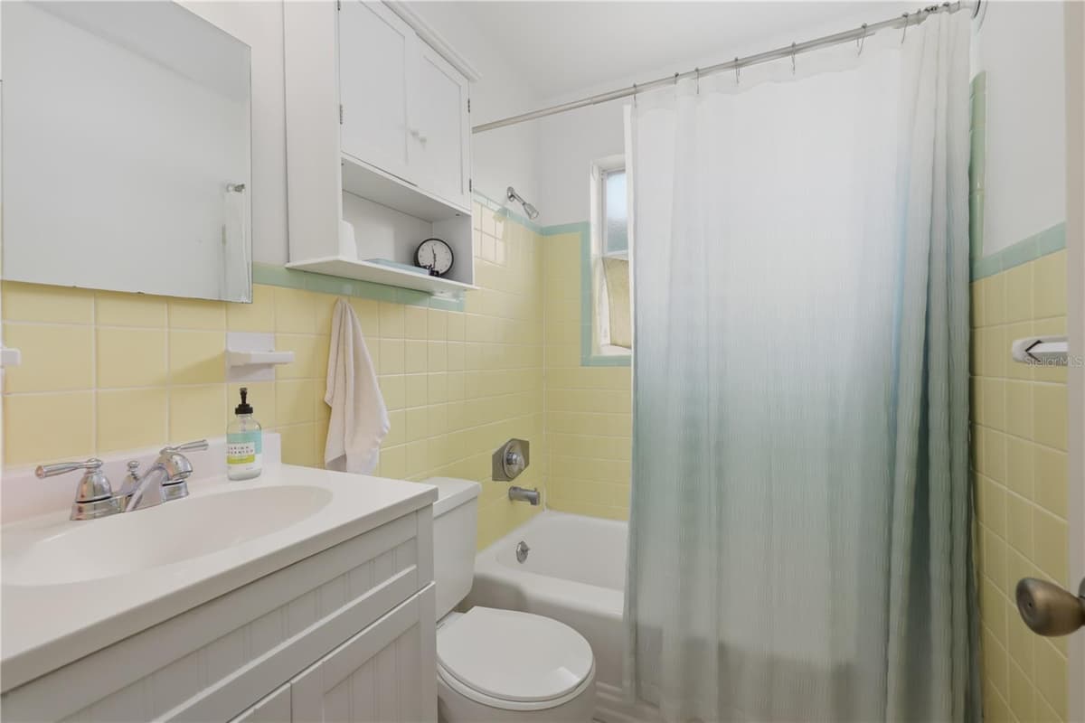 642 HARWOOD STREET — photo 45 of 98
