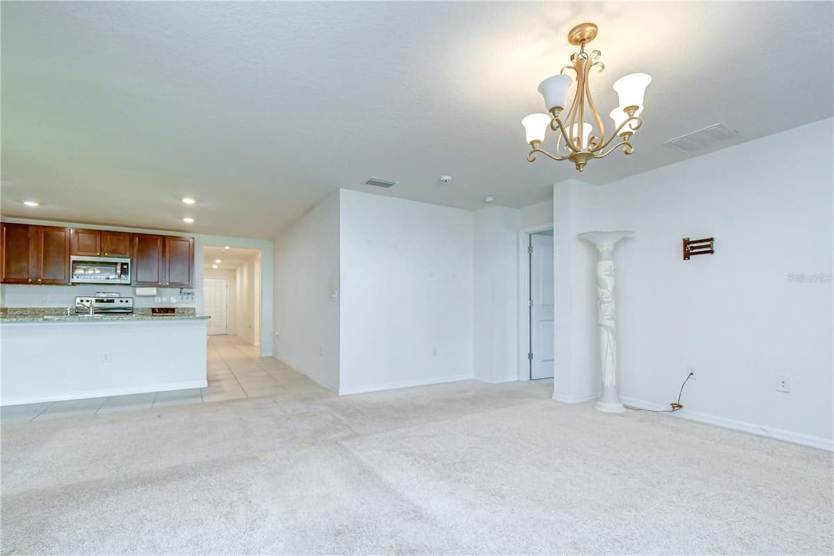 7760 BROAD POINTE DRIVE — photo 10 of 80