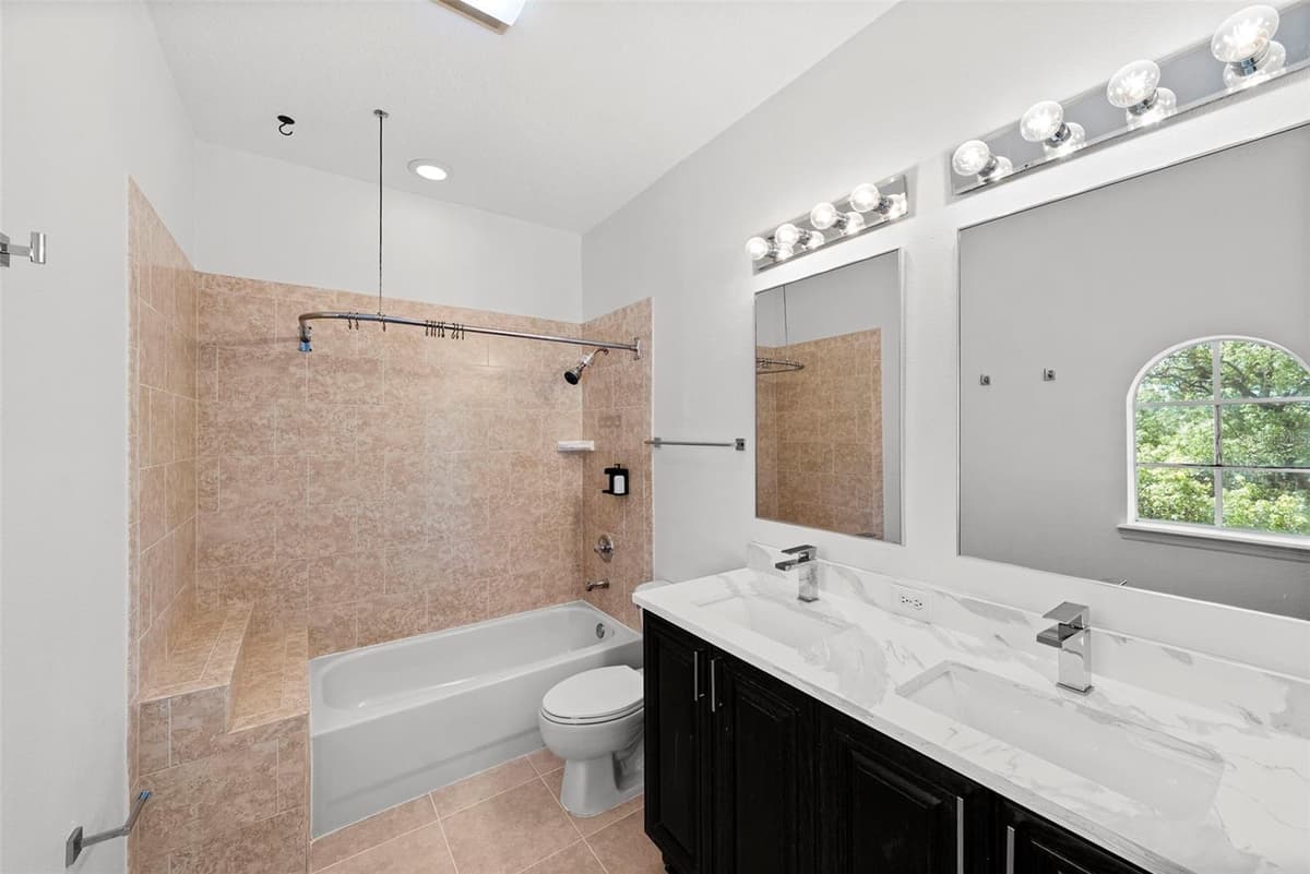 2605 ESPANA COURT — photo 27 of 32