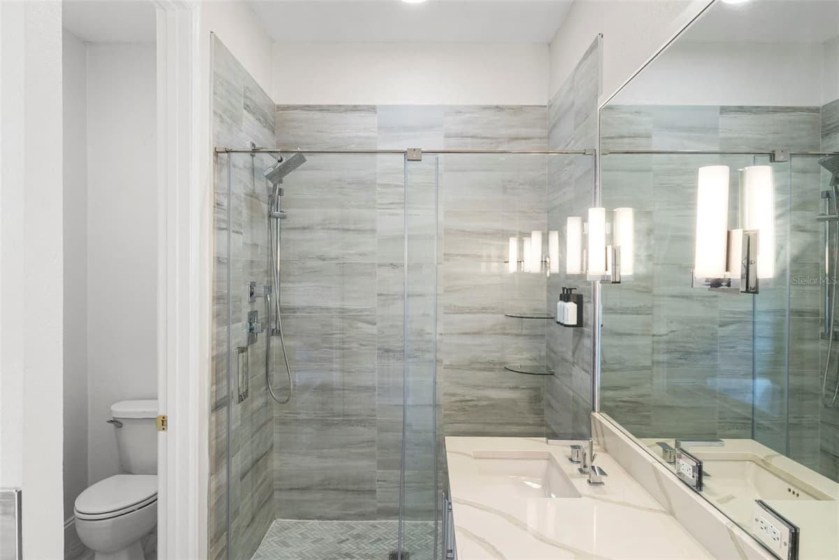 2605 ESPANA COURT — photo 18 of 32