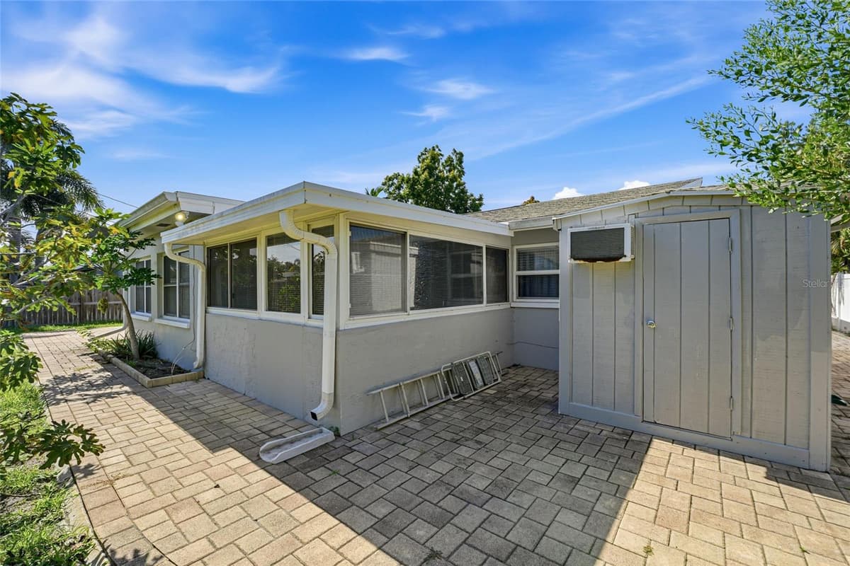 14233 102ND AVENUE — photo 43 of 55