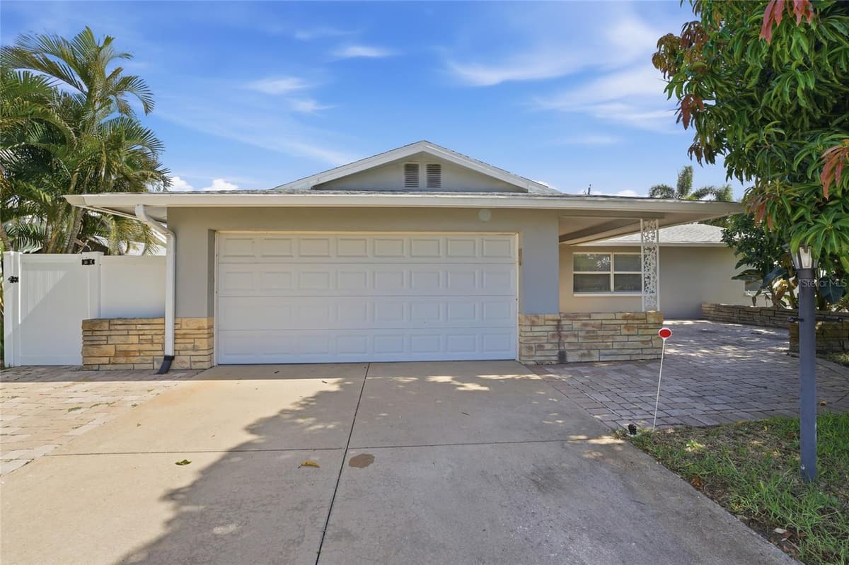 14233 102ND AVENUE — photo 4 of 55