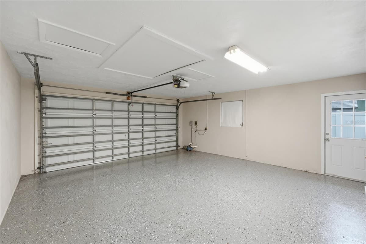 14233 102ND AVENUE — photo 36 of 55