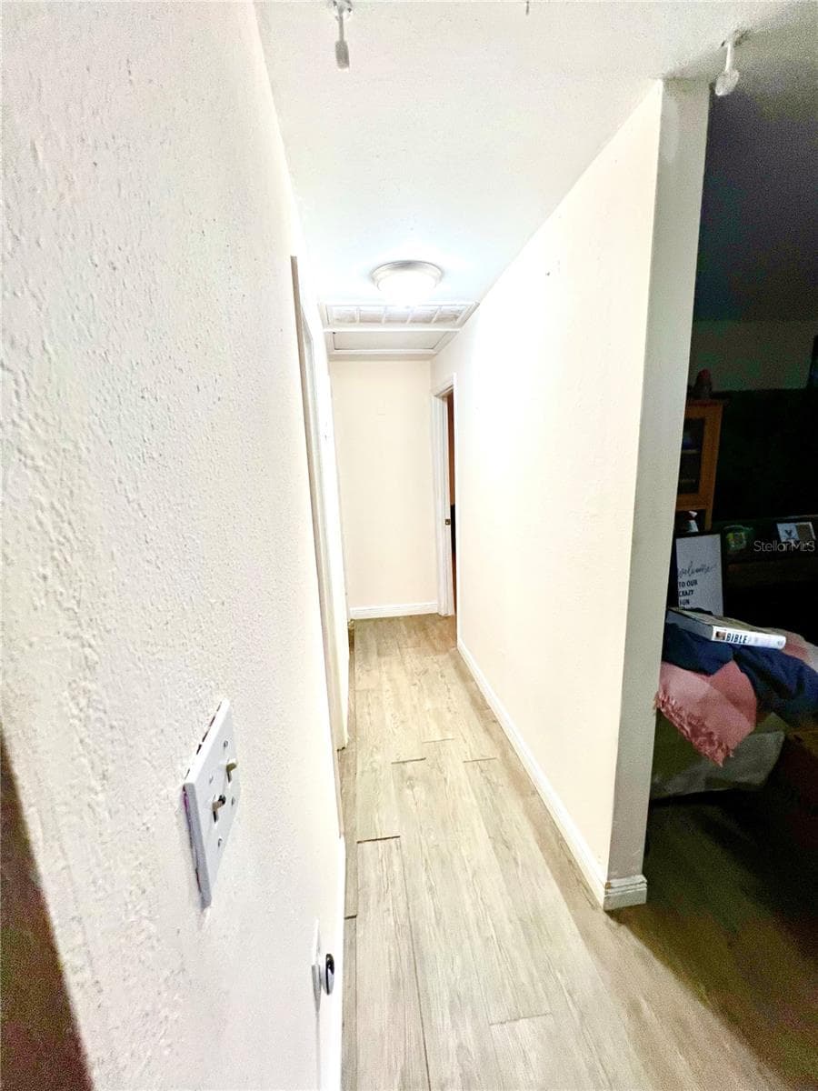 1008 GRAY STREET — photo 9 of 20