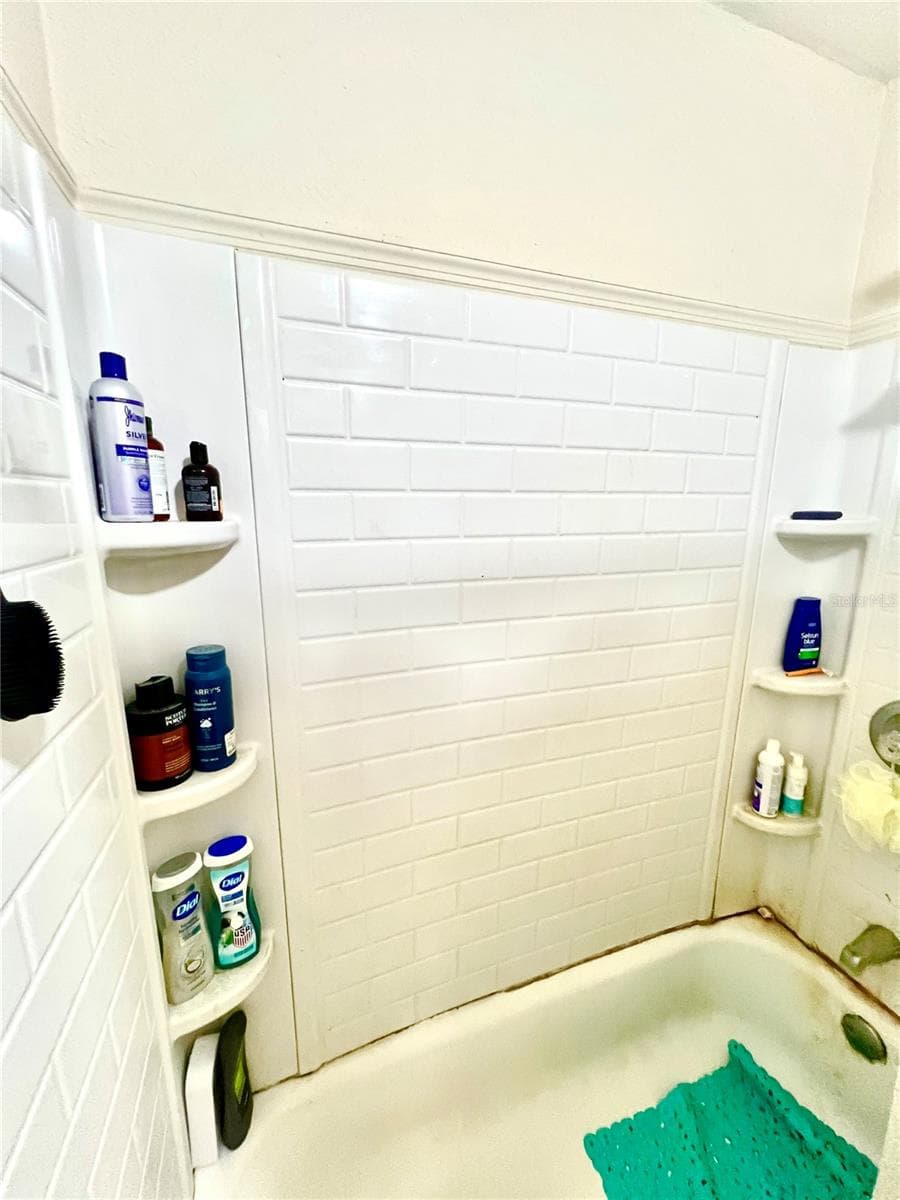 1008 GRAY STREET — photo 10 of 20