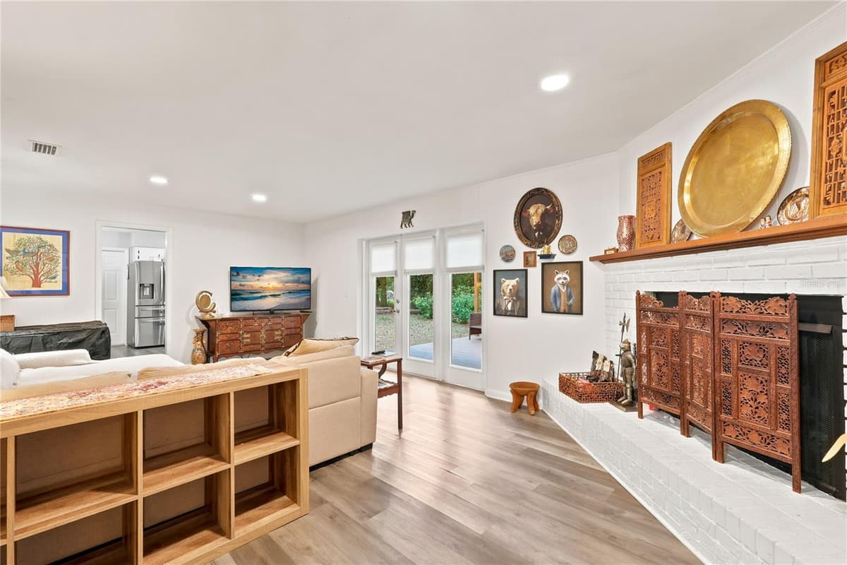 2711 31ST TERRACE — photo 4 of 26