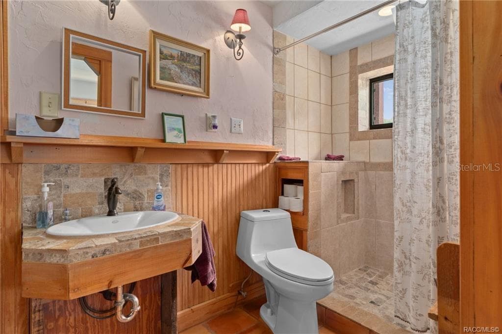 8004 HALCYON ISLE COURT — photo 28 of 50