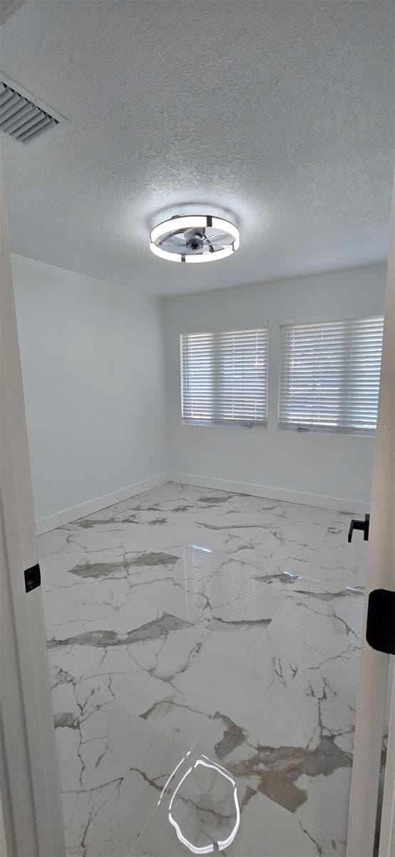 965 VIGNOLES AVENUE — photo 9 of 10