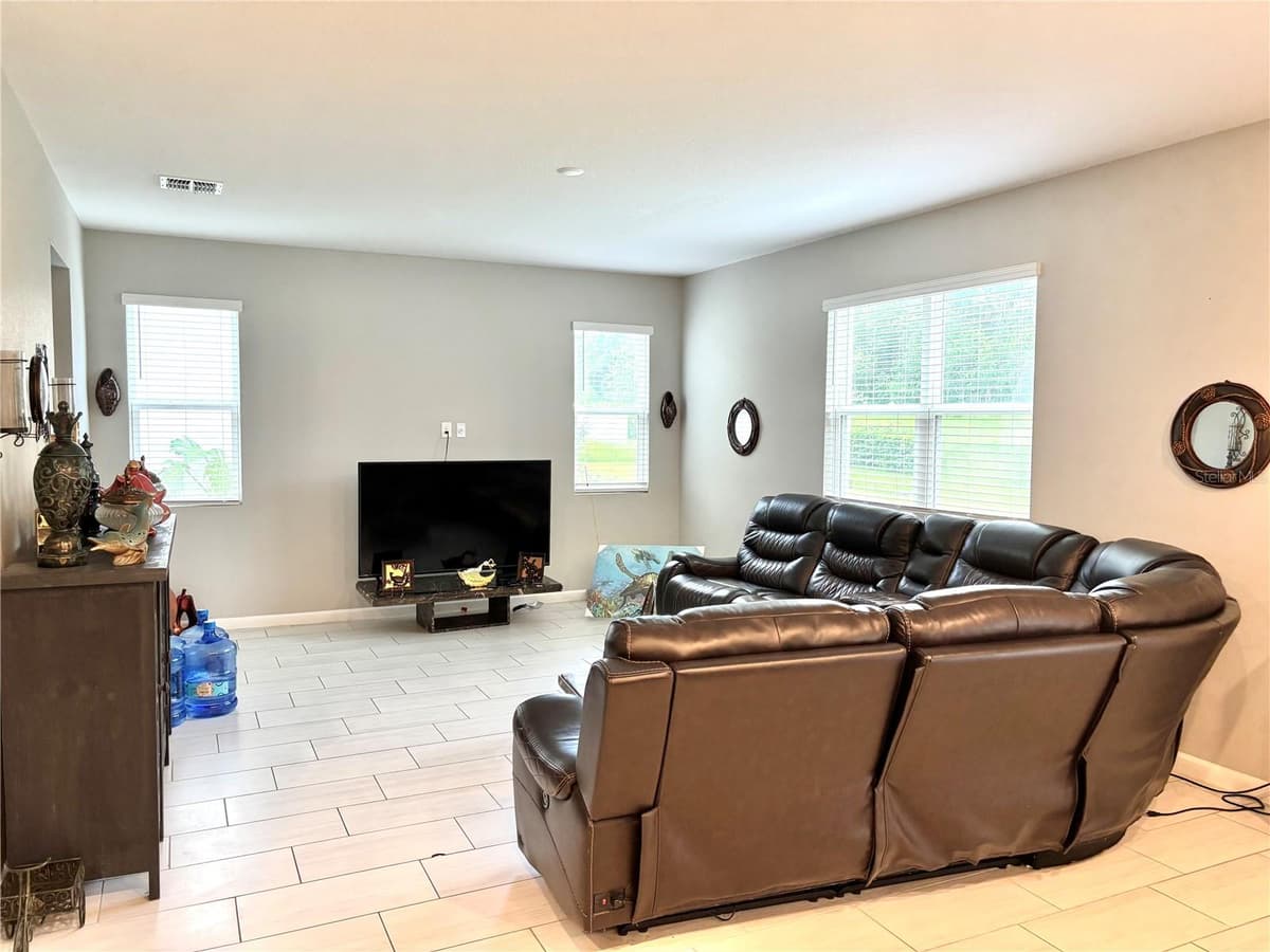 1029 RIVER OTTER WAY — photo 11 of 39