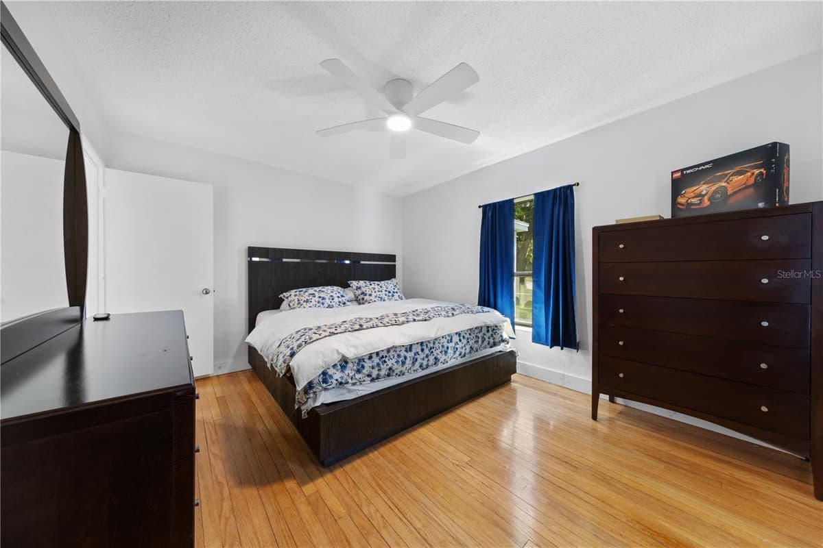 932 HYER AVENUE — photo 31 of 50