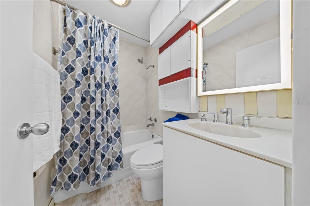 932 HYER AVENUE — photo 34 of 50