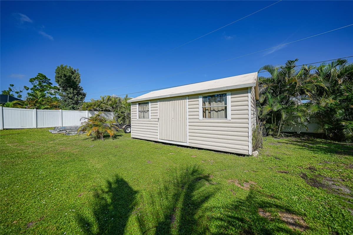 5219 GUAVA TERRACE — photo 40 of 63