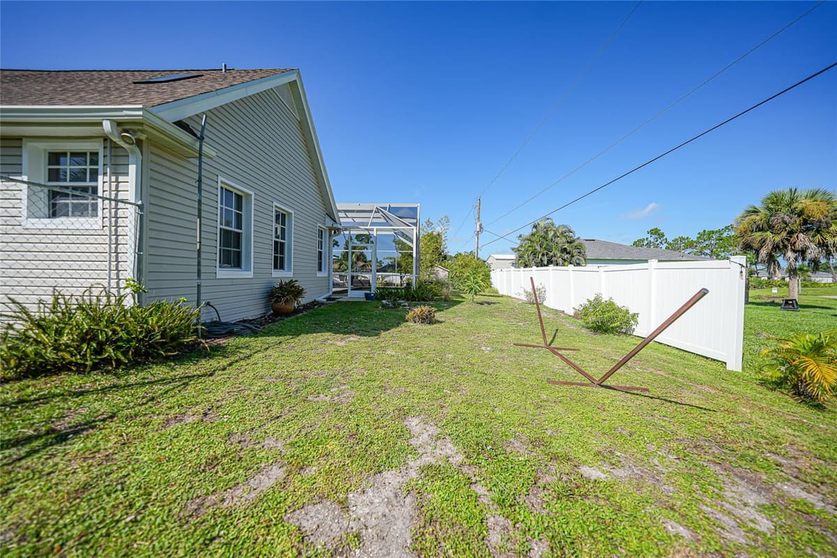 5219 GUAVA TERRACE — photo 41 of 63