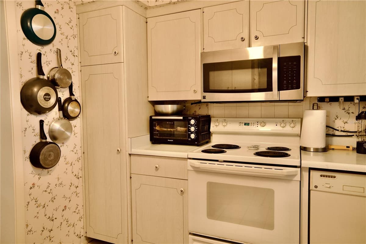 1741 CARIBBEAN CIRCLE — photo 14 of 22