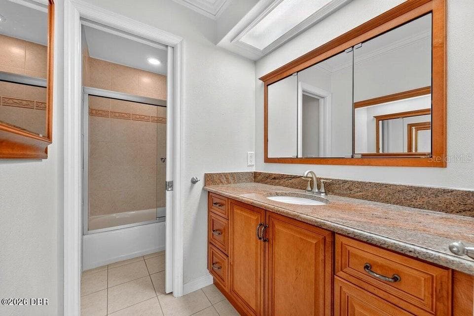 448 RIVERSIDE DRIVE — photo 21 of 29