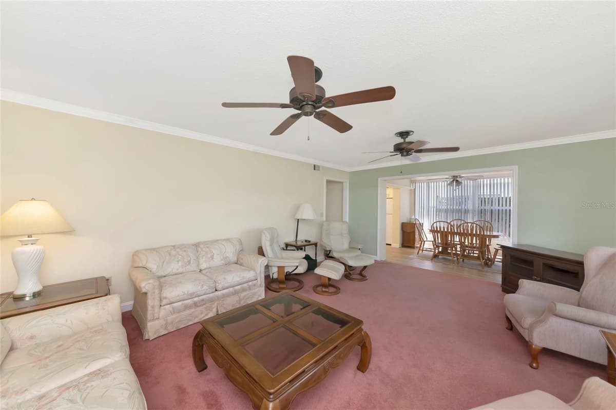 4202 SCHWALBE DRIVE — photo 18 of 39