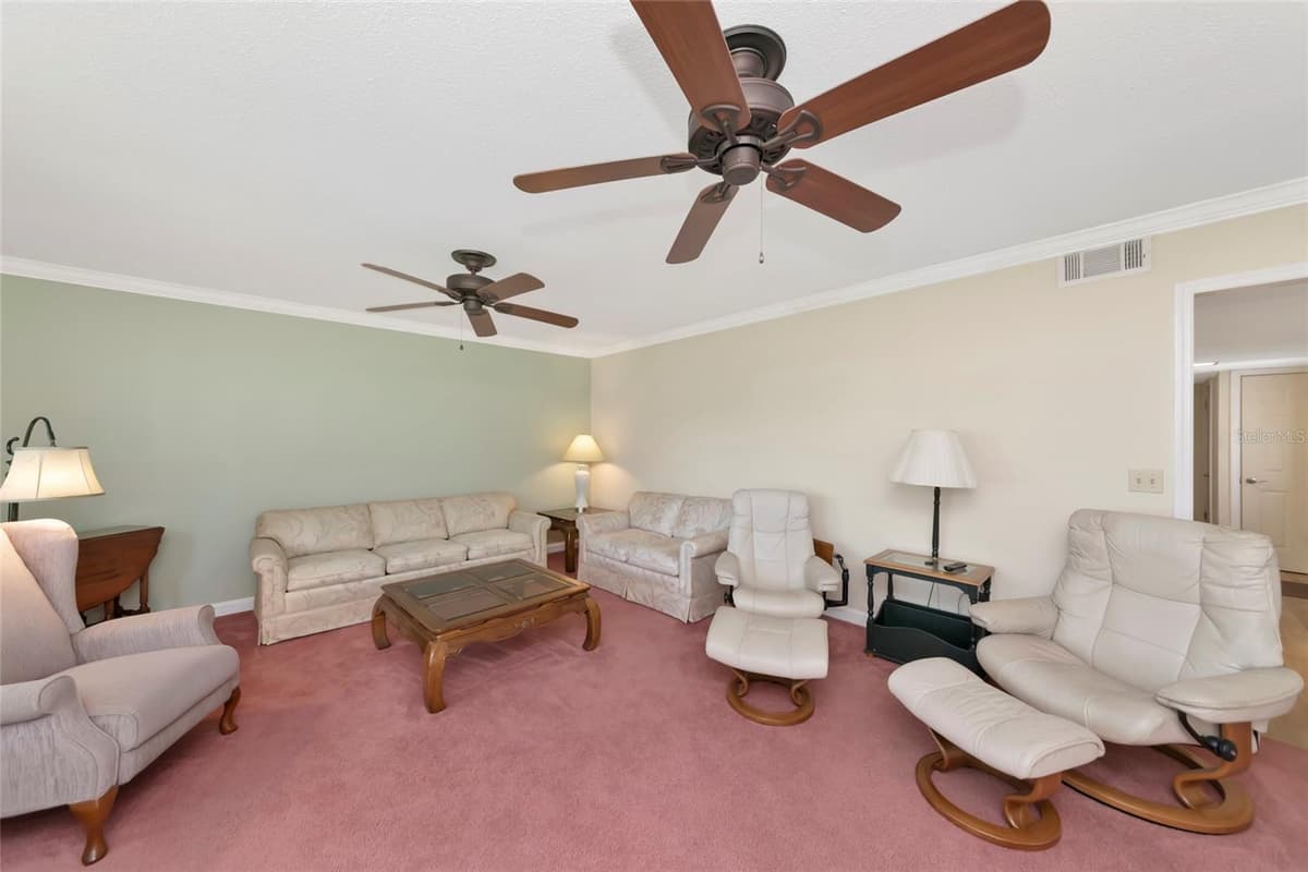 4202 SCHWALBE DRIVE — photo 17 of 39