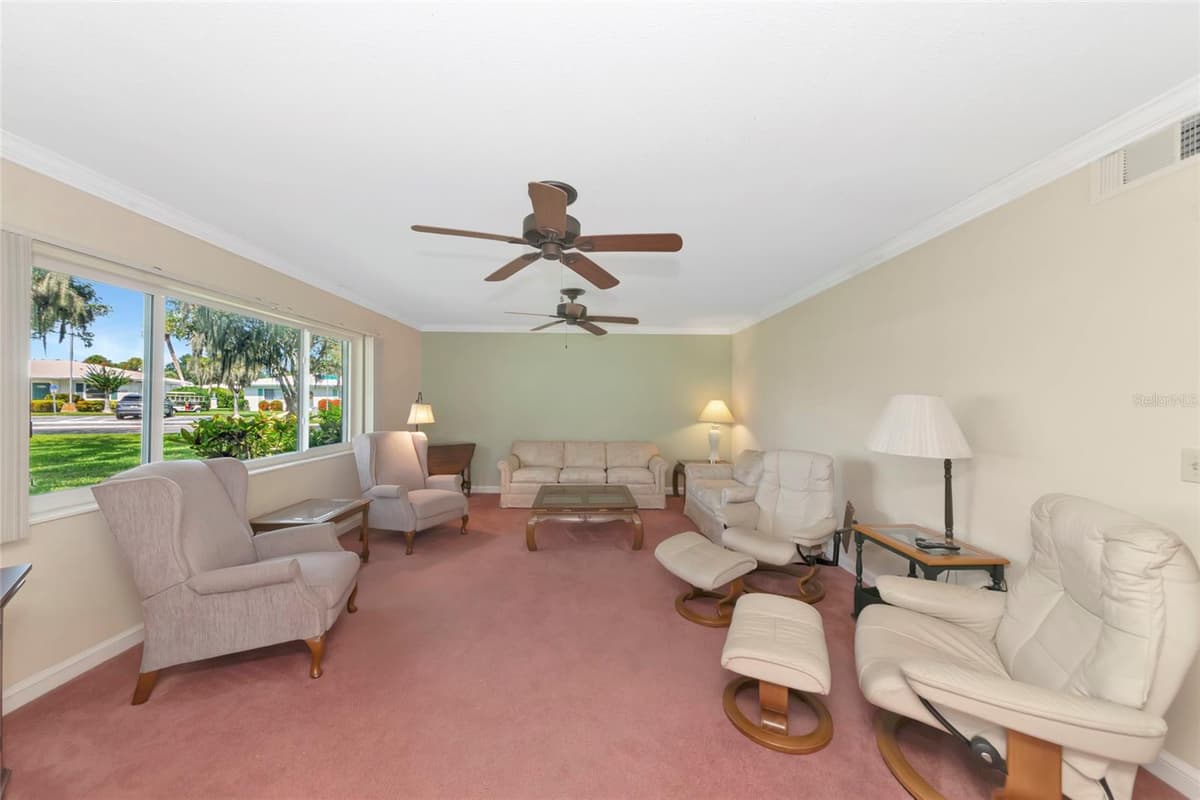 4202 SCHWALBE DRIVE — photo 14 of 39