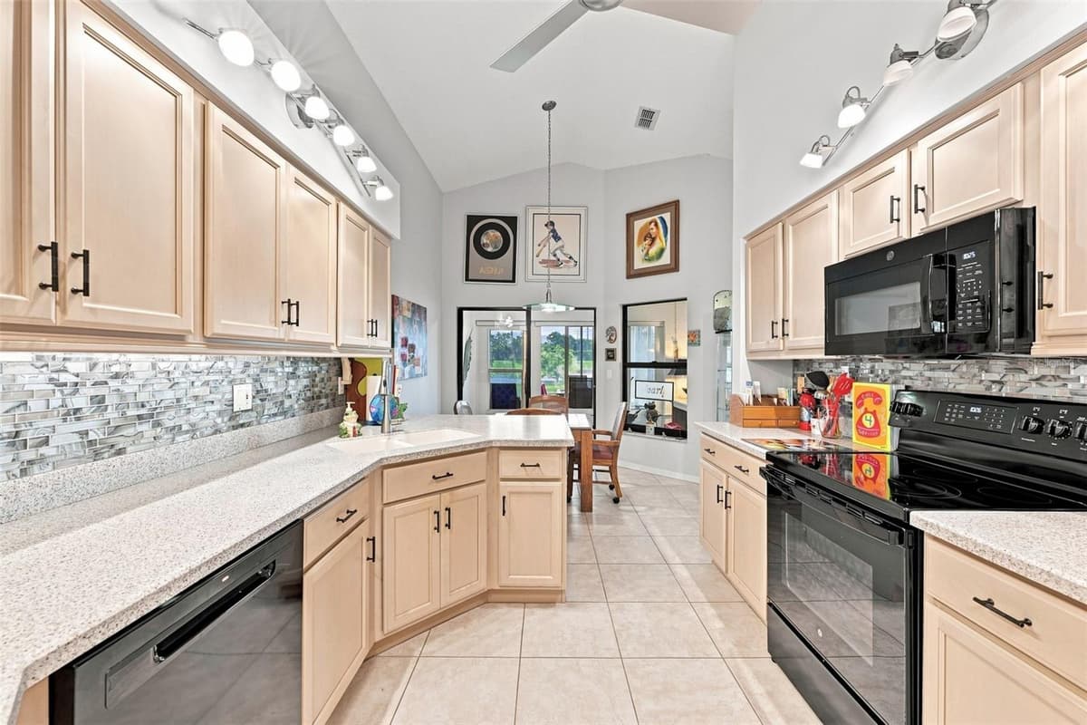1807 DEL WEBB BOULEVARD — photo 21 of 48