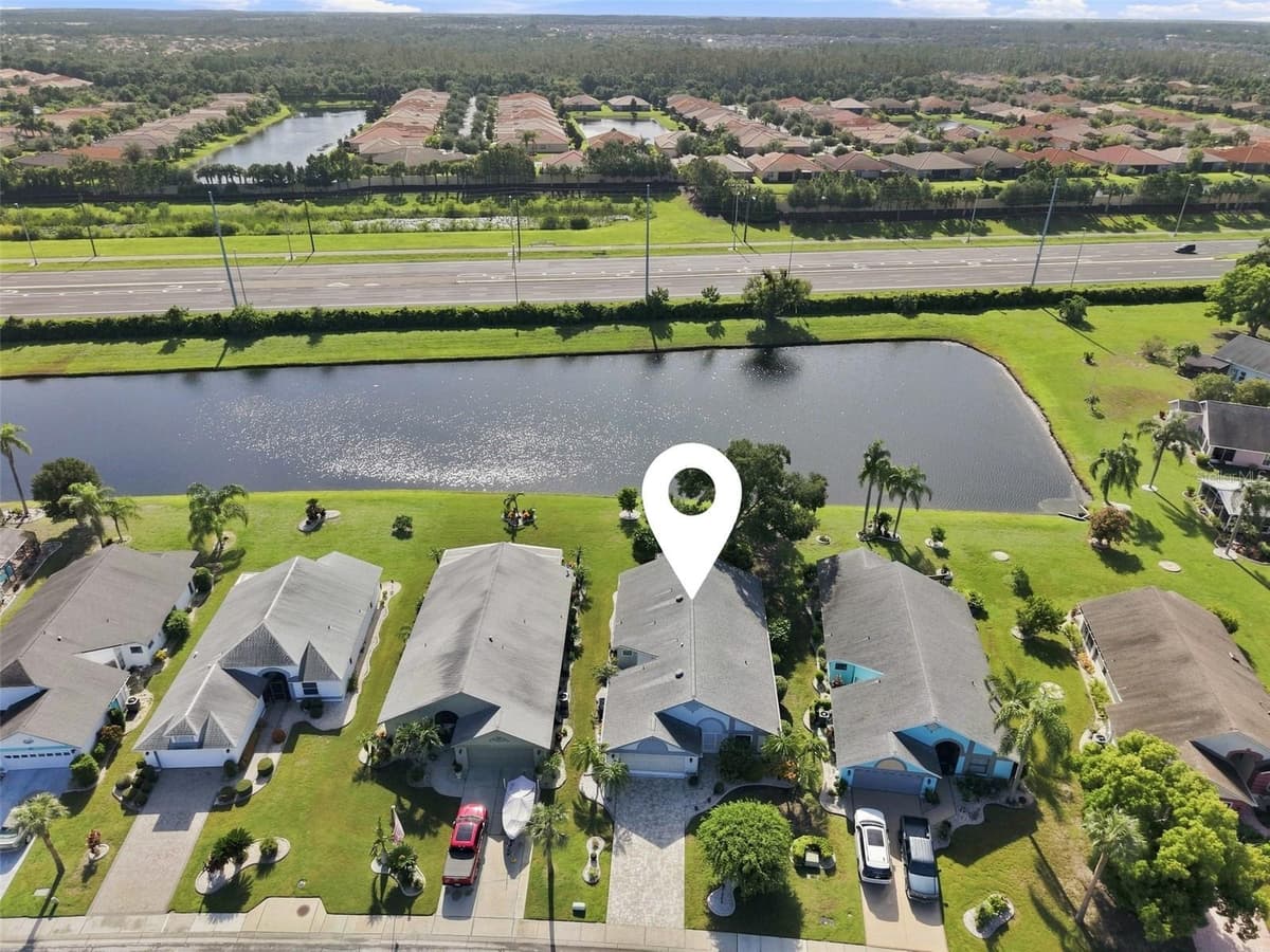 1807 DEL WEBB BOULEVARD — photo 44 of 48