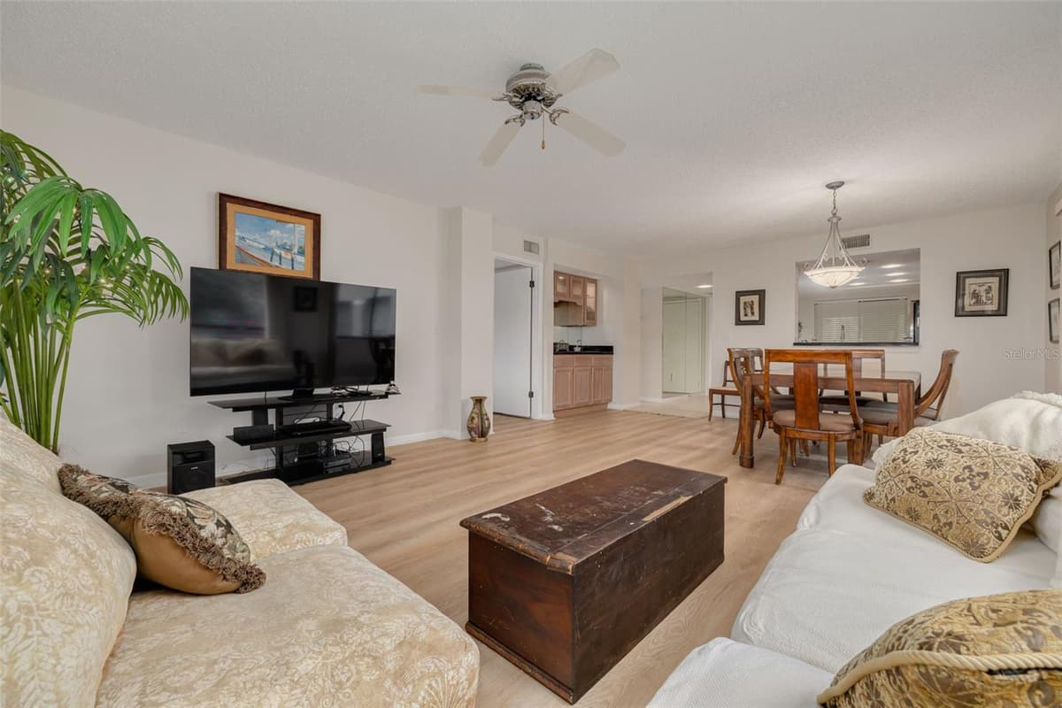 700 STARKEY ROAD — photo 12 of 34