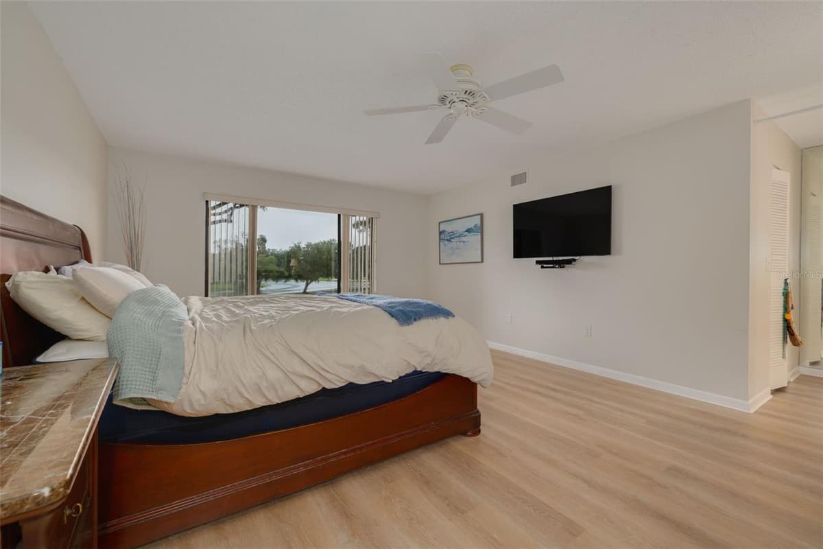 700 STARKEY ROAD — photo 19 of 34