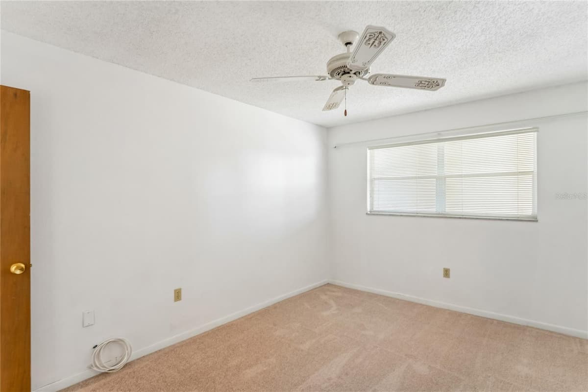 5530 80TH STREET — photo 19 of 45