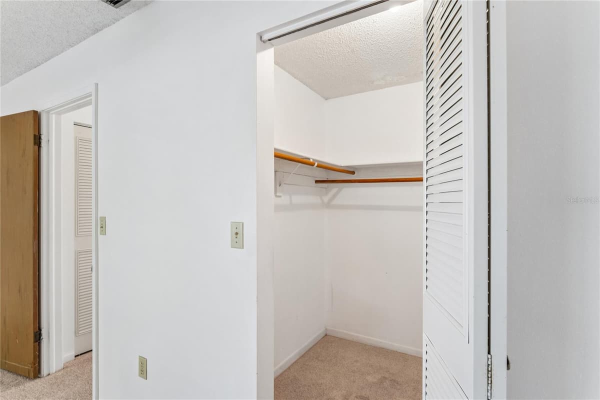 5530 80TH STREET — photo 15 of 45