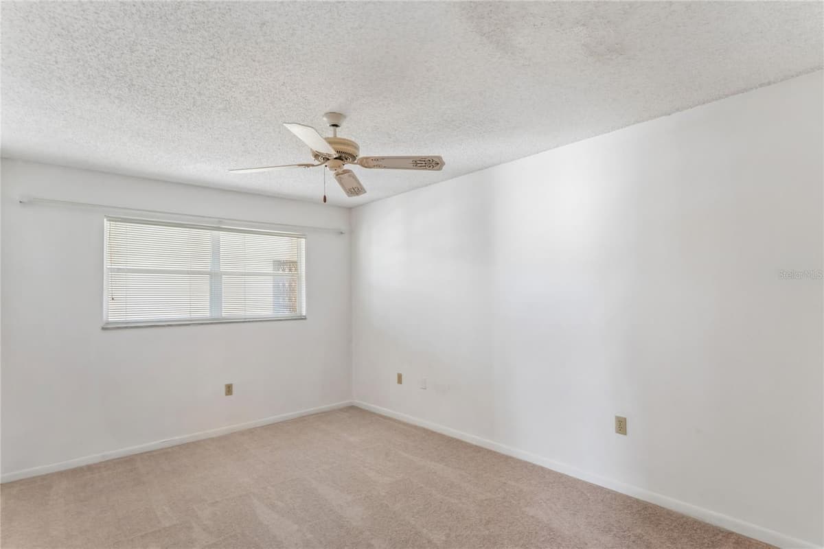 5530 80TH STREET — photo 17 of 45