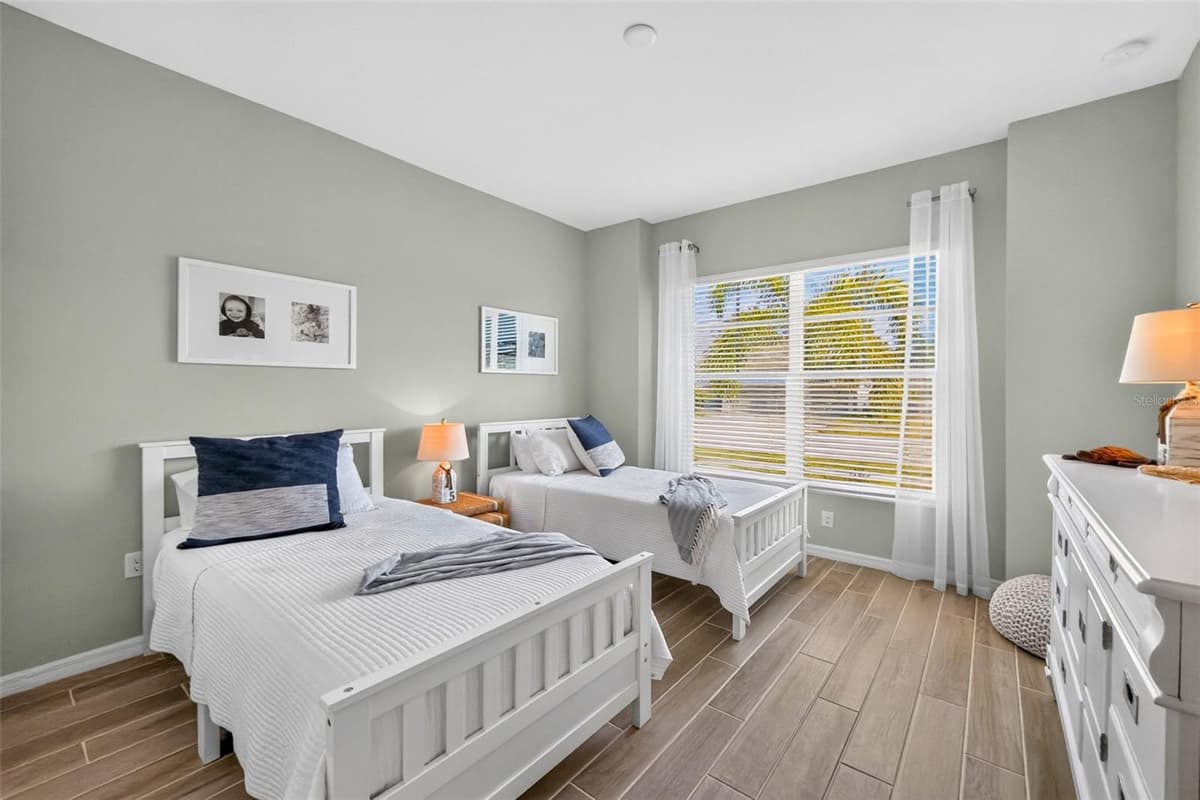 25043 GOLDEN FERN DRIVE — photo 38 of 77