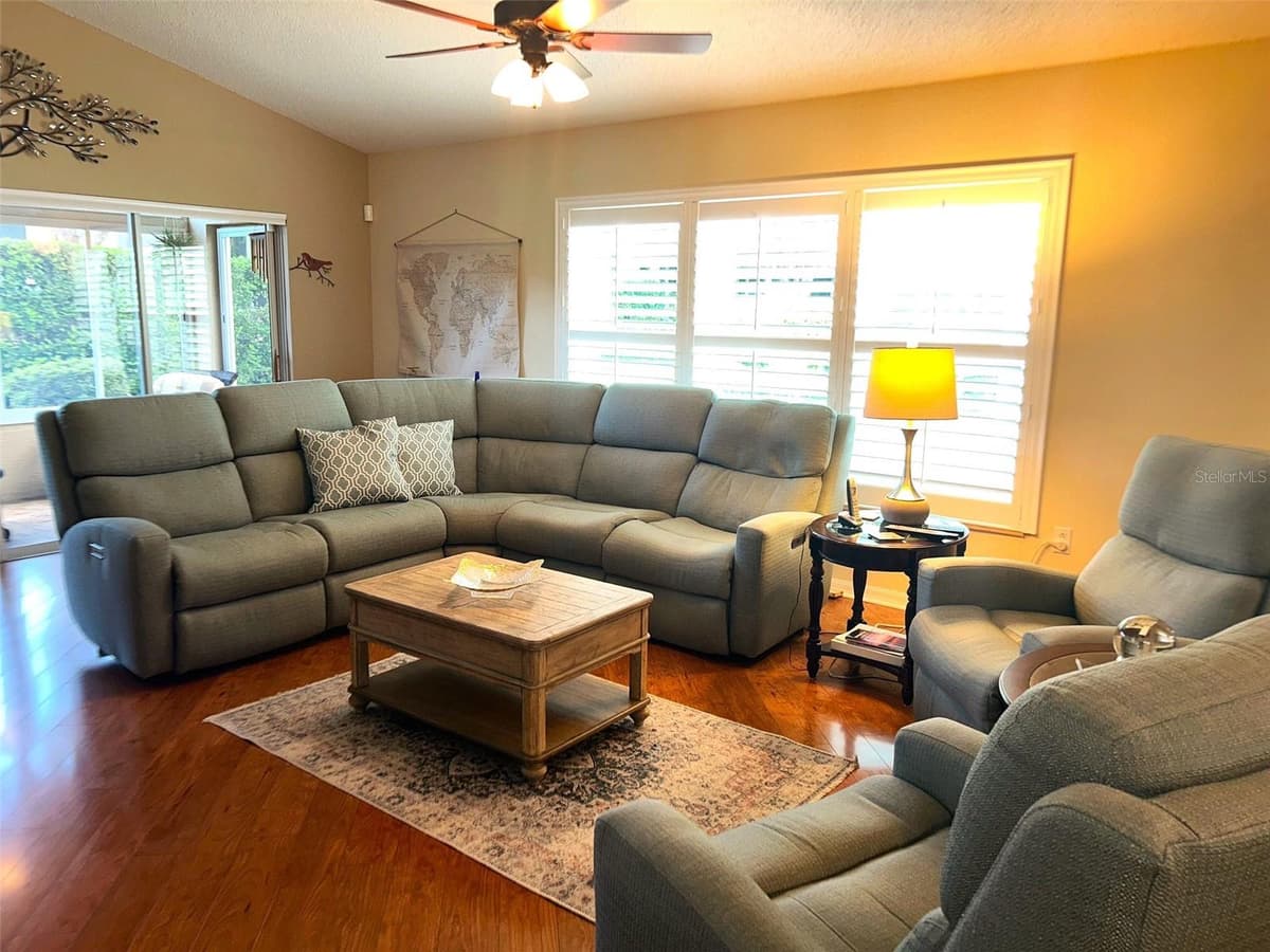 18505 GRAND CLUB DRIVE — photo 11 of 43