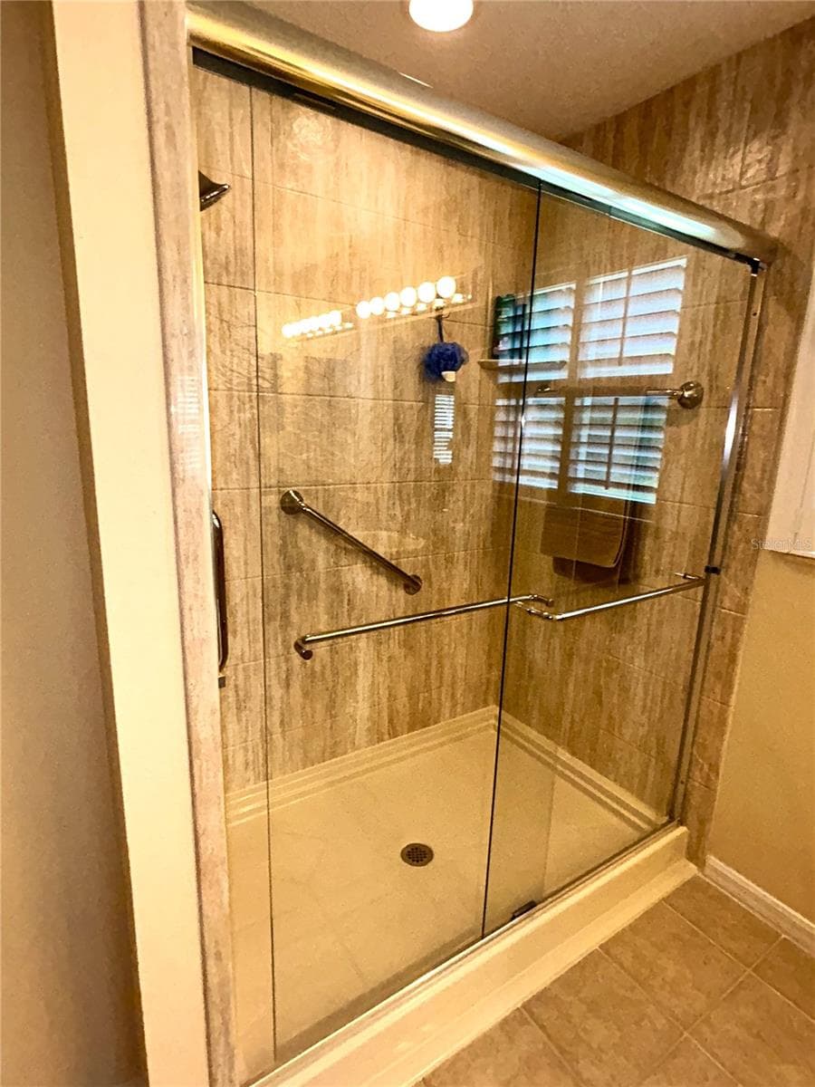 18505 GRAND CLUB DRIVE — photo 16 of 43