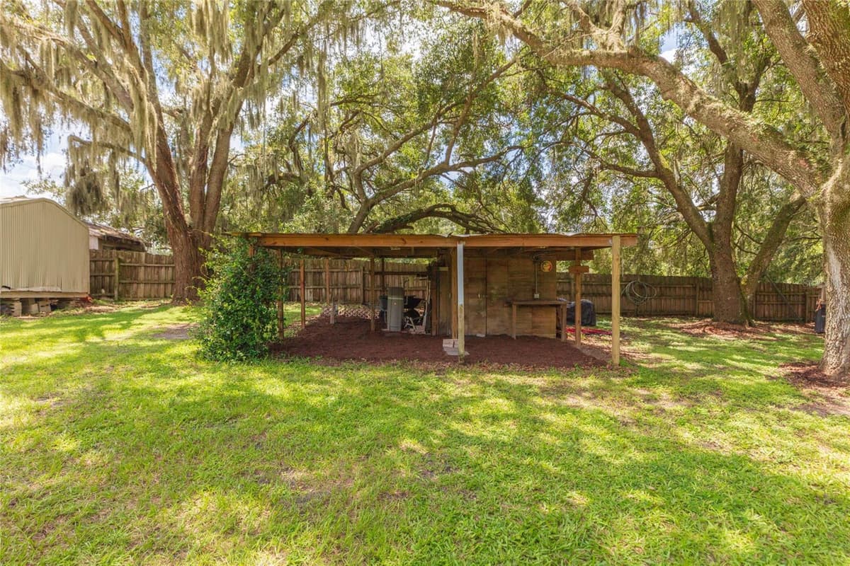 8719 HANDCART ROAD — photo 43 of 63