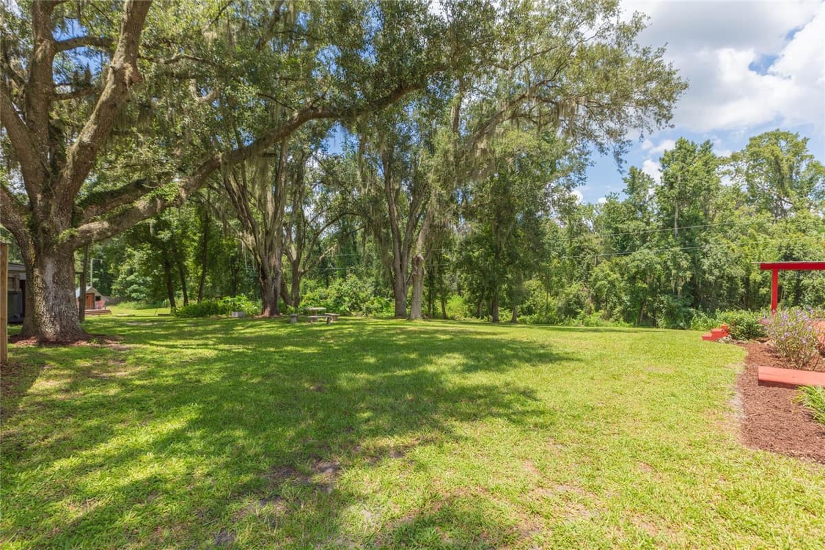 8719 HANDCART ROAD — photo 39 of 63