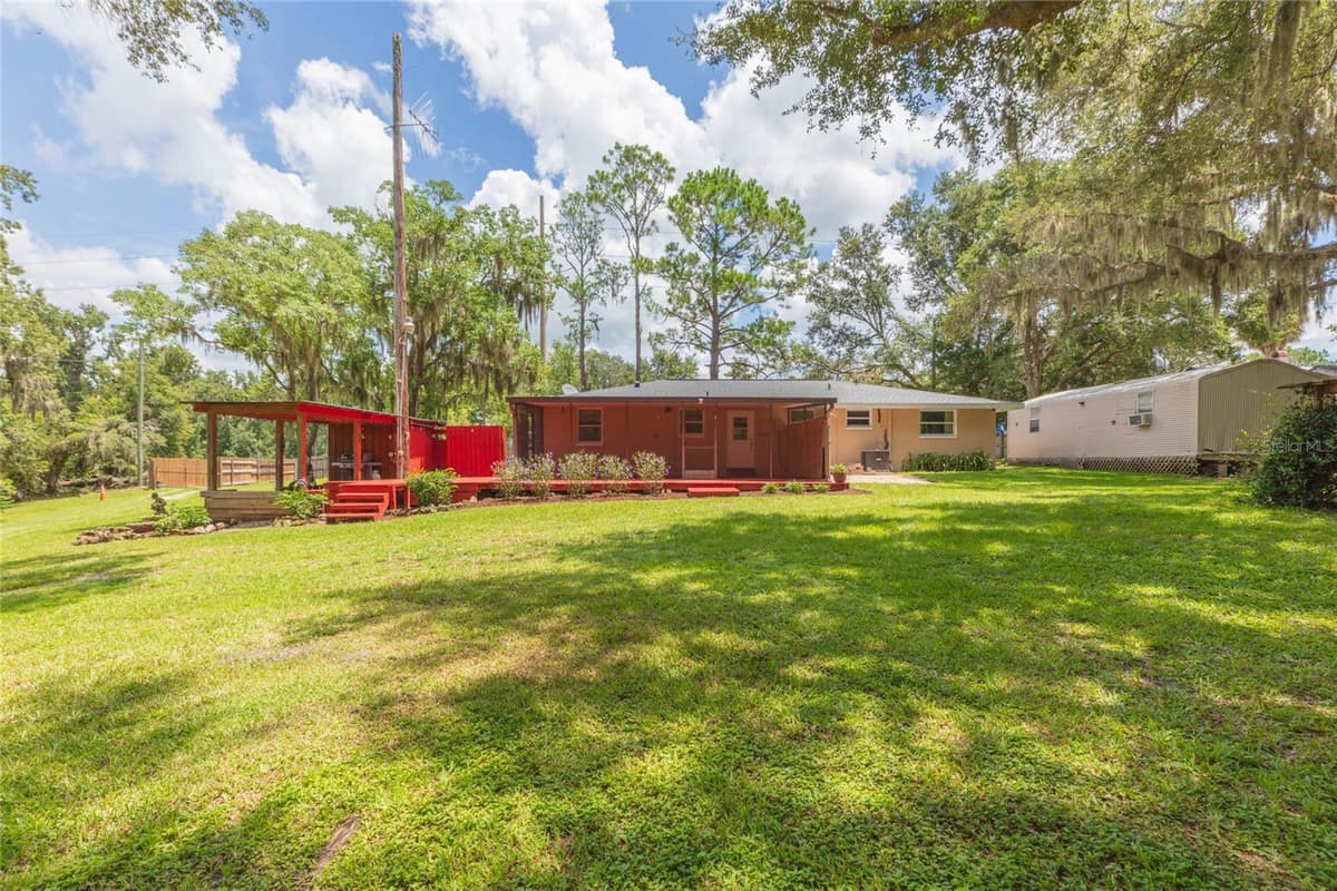 8719 HANDCART ROAD — photo 41 of 63